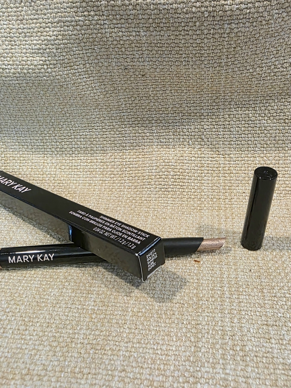Mary Kay Cream Shadow Stick  Shimmery - Golden Sunrise